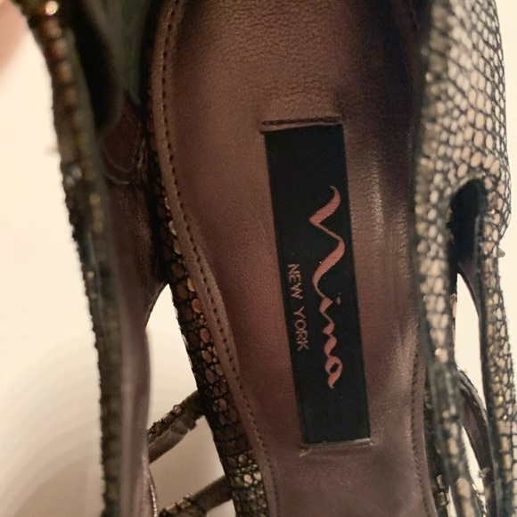 Nima strappy heels gold and black - Picture 4 of 4